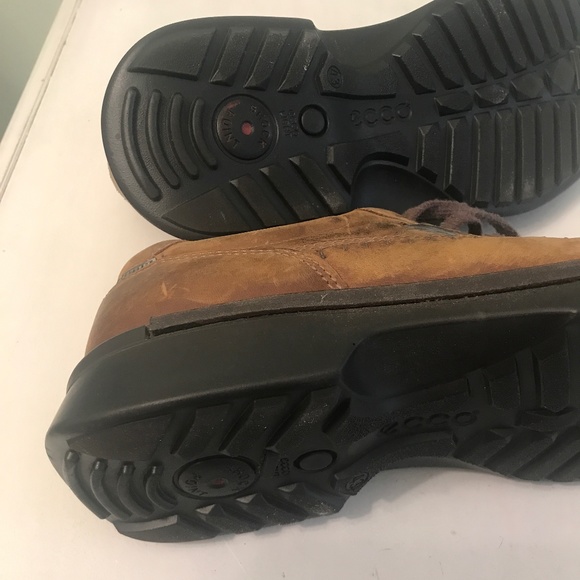 ECCO brown distressed  leather shoes